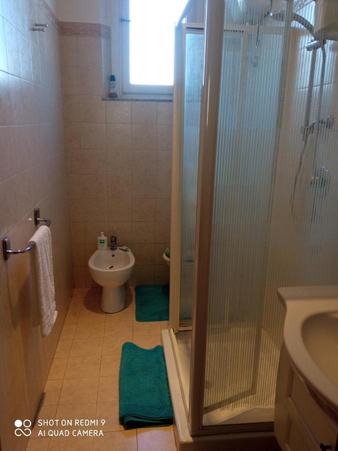 King Private Room Tra Arte Mare Campagna Empoli Esterno foto